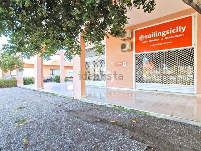 Locale Commerciale in vendita a Furnari, Sicilia