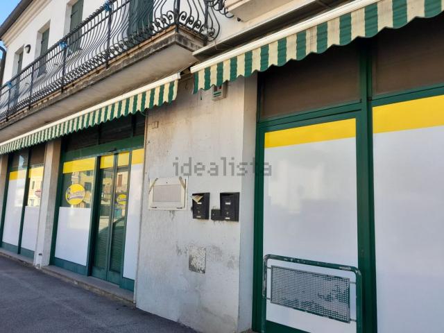 Locale Commerciale in vendita a San Pietro Viminario, Veneto