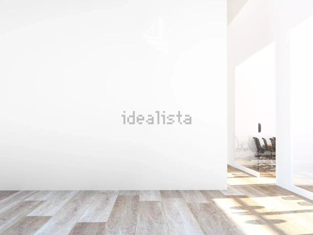 Locale Commerciale in vendita a Überetsch-Unterland - Oltradige-Bassa Atesina, Ora