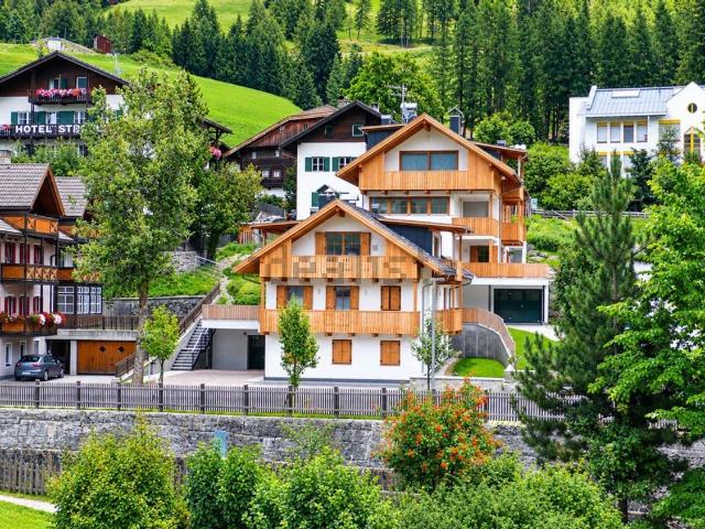 Locale Commerciale in vendita a Moos - Moso, Sexten - Sesto