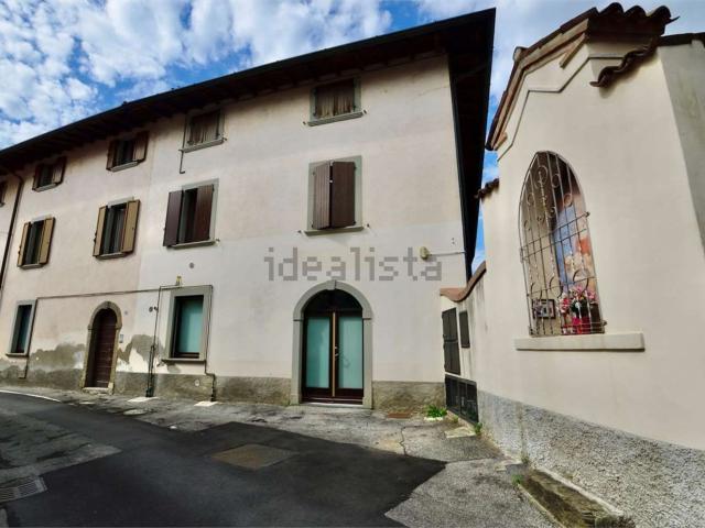 Locale Commerciale in vendita a Ossanesga, Valbrembo