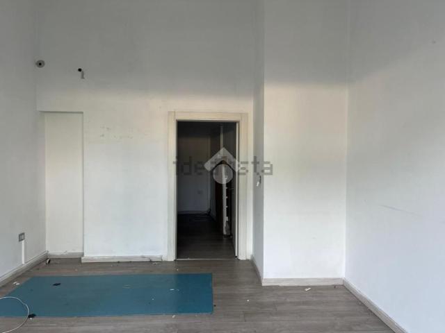 Locale Commerciale in vendita a San Giorgio A Cremano, Campania
