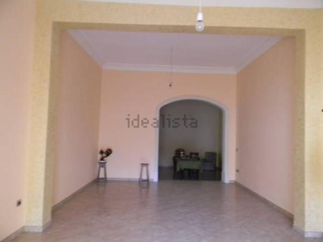 Locale Commerciale in vendita a Puglia, Lecce