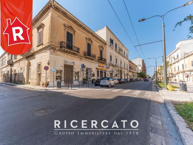 Locale Commerciale in vendita a Puglia, Lecce