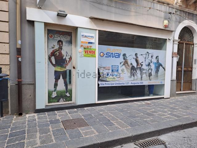 Locale Commerciale in vendita a Augusta, Siracusa