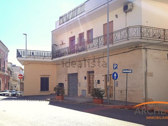 Locale Commerciale in vendita a Puglia, Lecce