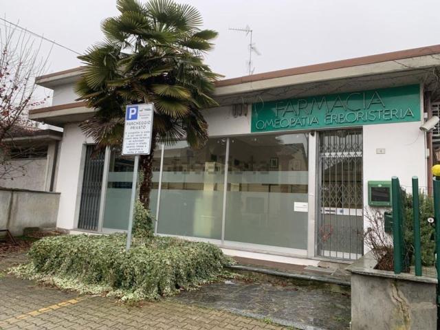 Locale Commerciale in vendita a Piemonte, Alessandria