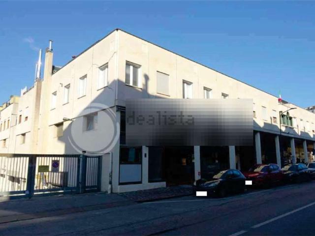 Locale Commerciale in vendita a Abano Terme Bagni, Veneto