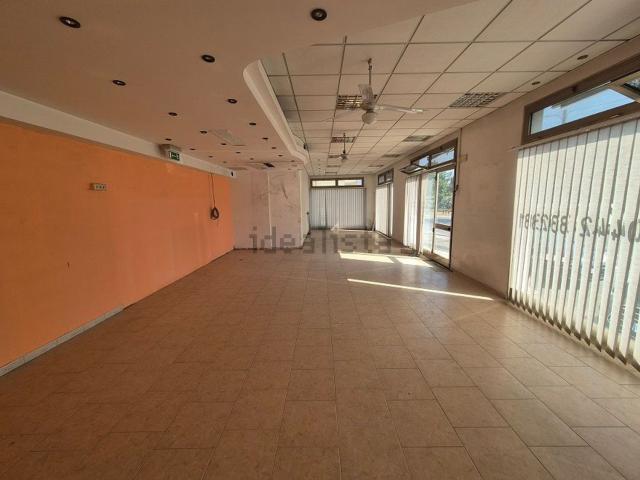 Locale Commerciale in vendita a Casaleone, Veneto