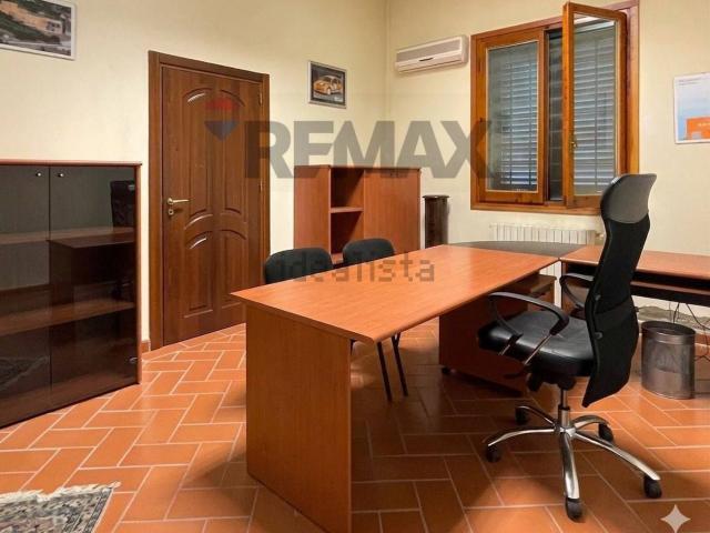 Locale Commerciale in vendita a Unione dei Comuni Circondario dell'Empolese Valdelsa, Montelupo Fiorentino