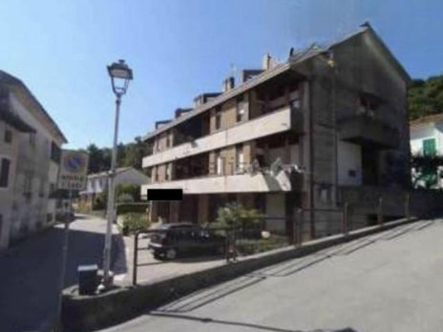 Locale Commerciale in vendita a Bressa, Tarzo