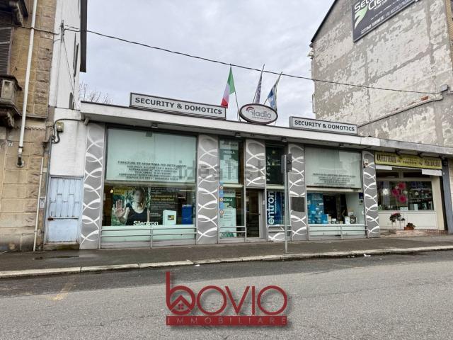 Locale Commerciale in vendita a Bertolla, Piemonte