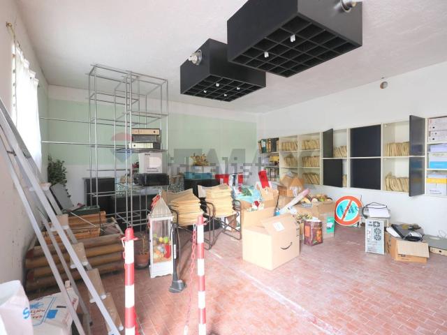 Locale Commerciale in vendita a Camona, Gallio