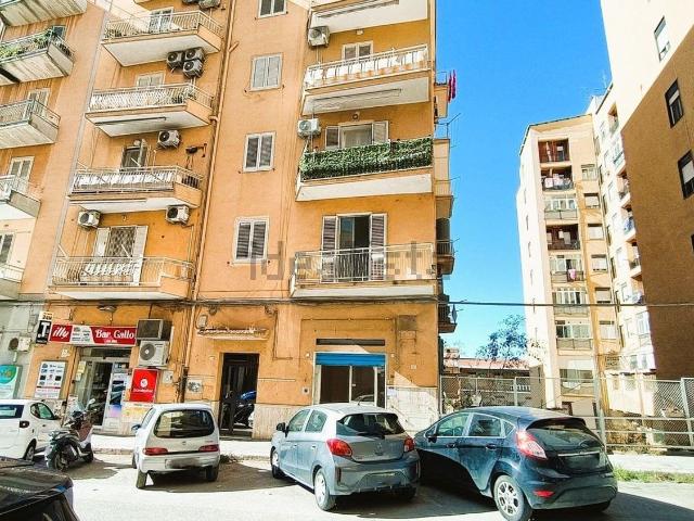 Locale Commerciale in vendita a Sottogas, Agrigento