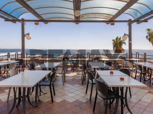 Locale Commerciale in vendita a Puglia, Taranto