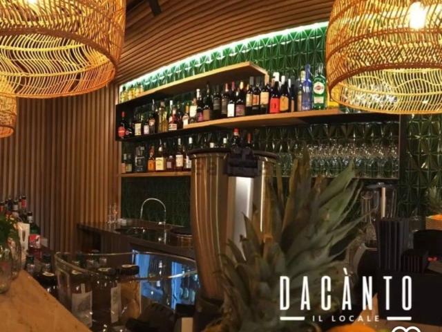 Locale Commerciale in vendita a Sottogas, Agrigento