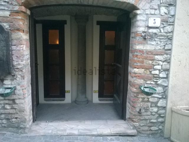 Locale Commerciale in vendita a Nibbiano, Reggio Emilia