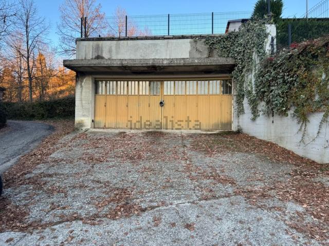 Locale Commerciale in vendita a Piemonte, Alessandria