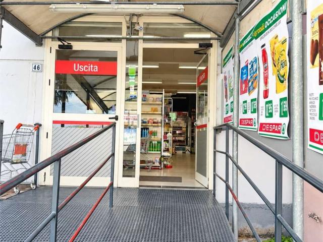 Locale Commerciale in vendita a Cerratina, Pianella