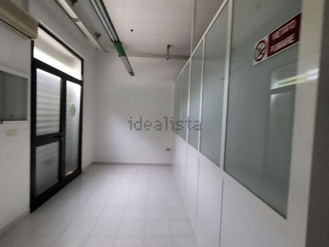 Locale Commerciale in vendita a Andria, Barletta-andria-trani