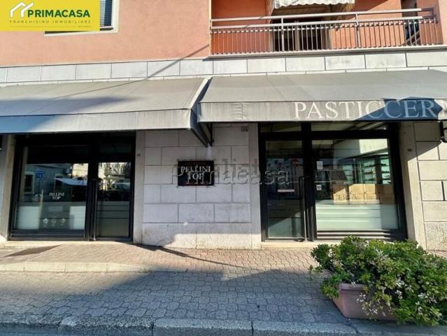 Locale Commerciale in vendita a Sona, Veneto