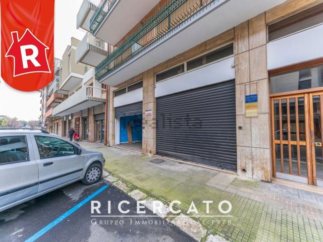 Locale Commerciale in vendita a Puglia, Lecce