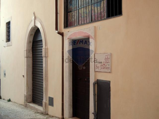 Locale Commerciale in vendita a Quarto di San Giovanni, Tornimparte
