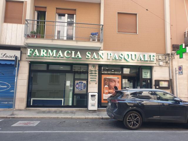 Locale Commerciale in vendita a San Pasquale, Bari