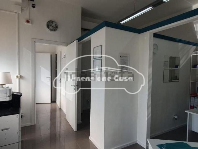 Locale Commerciale in vendita a Rughi, Porcari