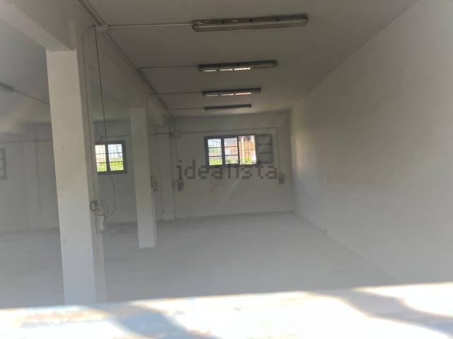 Locale Commerciale in vendita a San Giovanni alla Vena, San Giovannialla Vena