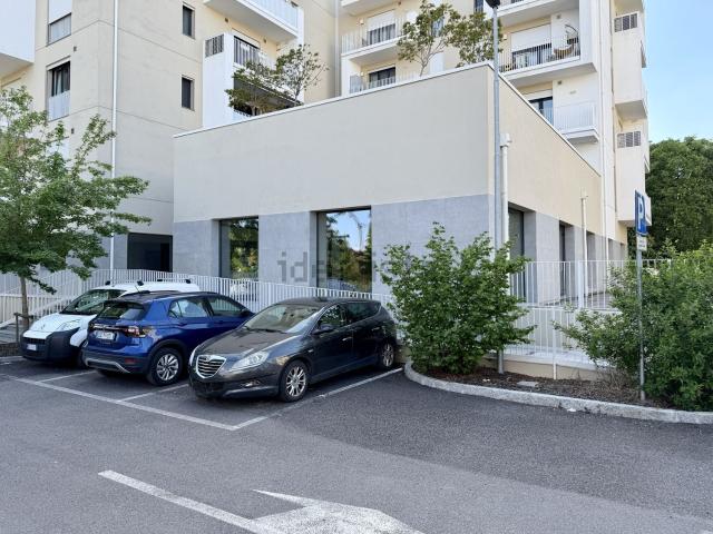 Locale Commerciale in vendita a Unione Reno Galliera, Castel Maggiore