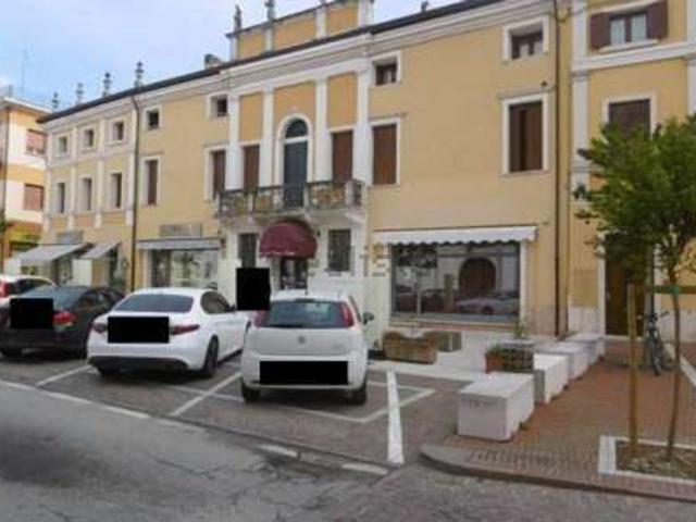 Locale Commerciale in vendita a San Vito, Cerea