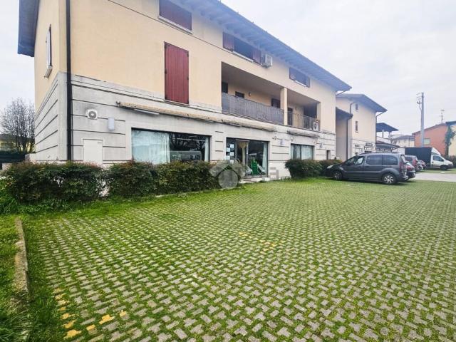 Locale Commerciale in vendita a Ghedi, Lombardia