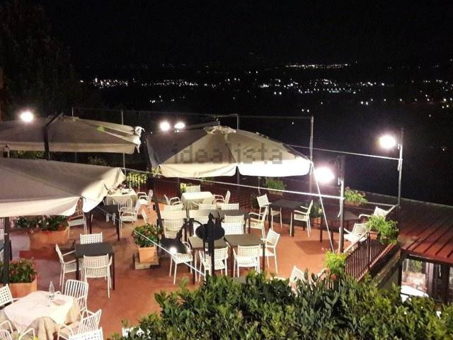 Locale Commerciale in vendita a San Salvatore, Montecarlo