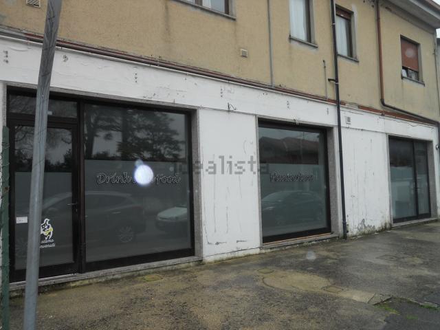 Locale Commerciale in vendita a Anconetta, Monfalcone