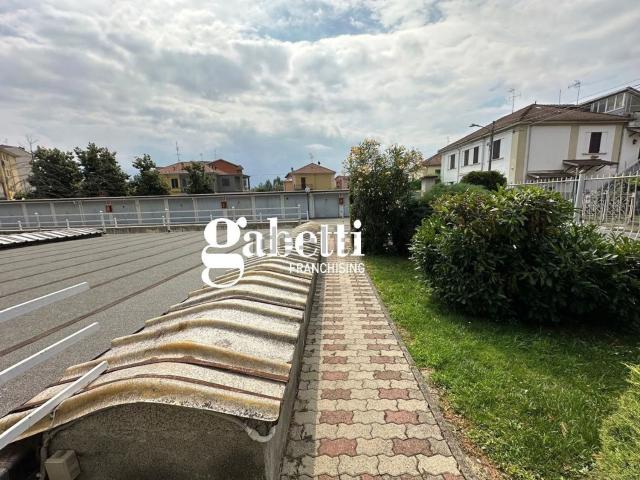 Locale Commerciale in vendita a Alessandria