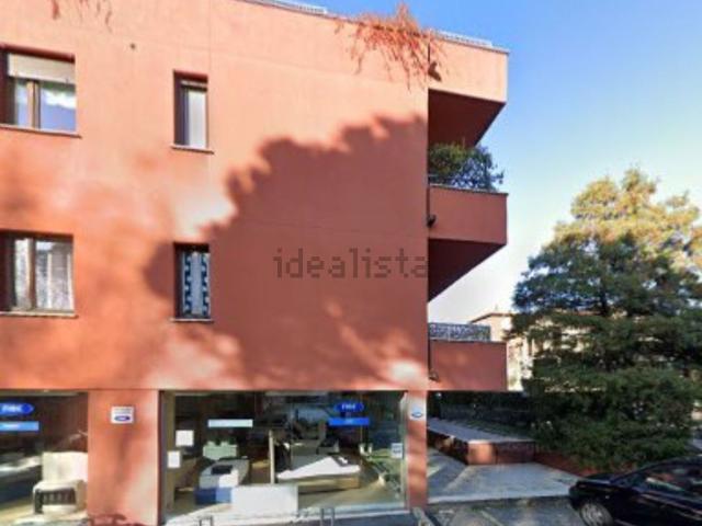 Locale Commerciale in vendita a Biumo Superiore, Varese