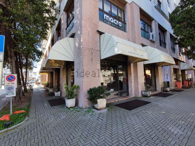 Locale Commerciale in vendita a San Giorgio, Pordenone