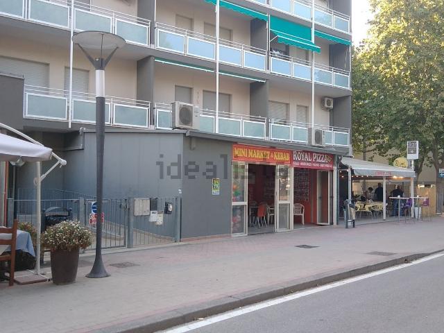 Locale Commerciale in vendita a Ravenna, Reggio Emilia