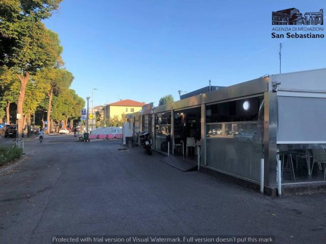 Locale Commerciale in vendita a Unione di Comuni della Romagna Forlivese, Quattro