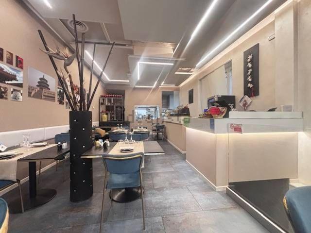 Locale Commerciale in vendita a Biumo Superiore, Varese