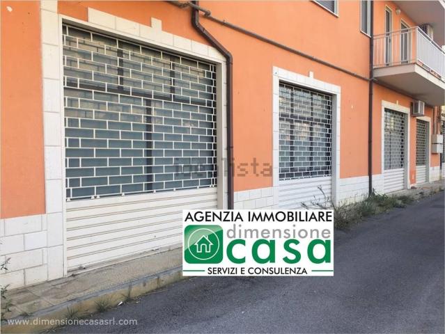 Locale Commerciale in vendita a San Luca, Caltanissetta