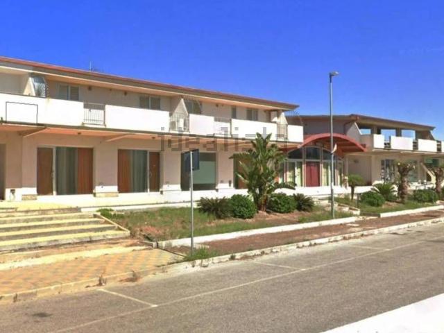 Locale Commerciale in vendita a Calabria, Catanzaro