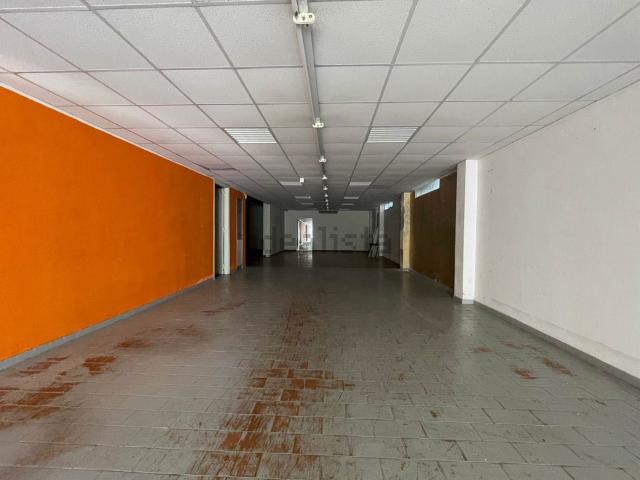 Locale Commerciale in vendita a Monteleone - Santa Rosalia, Cagliari