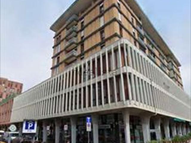 Locale Commerciale in vendita a Padova, Veneto