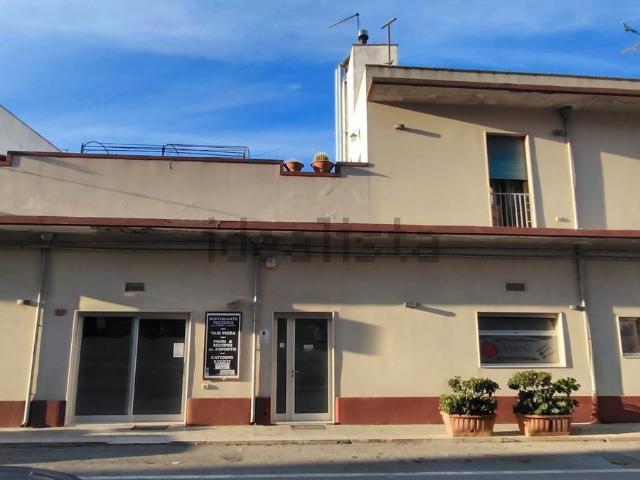 Locale Commerciale in vendita a Puglia, Brindisi