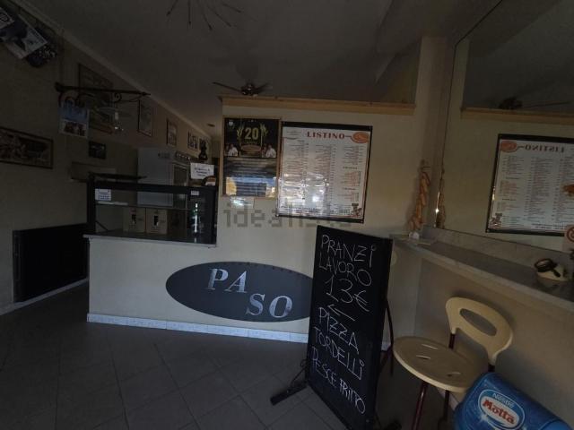 Locale Commerciale in vendita a Capannori, Lucca