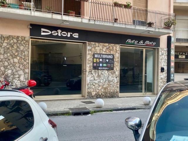 Locale Commerciale in vendita a San Giovanni, Milazzo