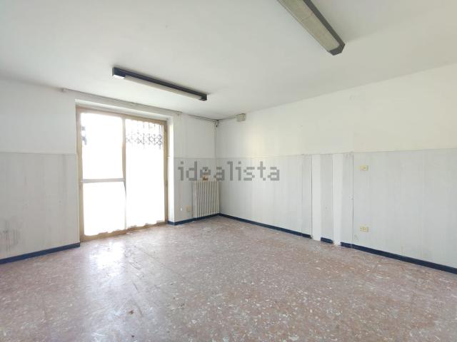 Locale Commerciale in vendita a Riosecco, San Leo Bastia