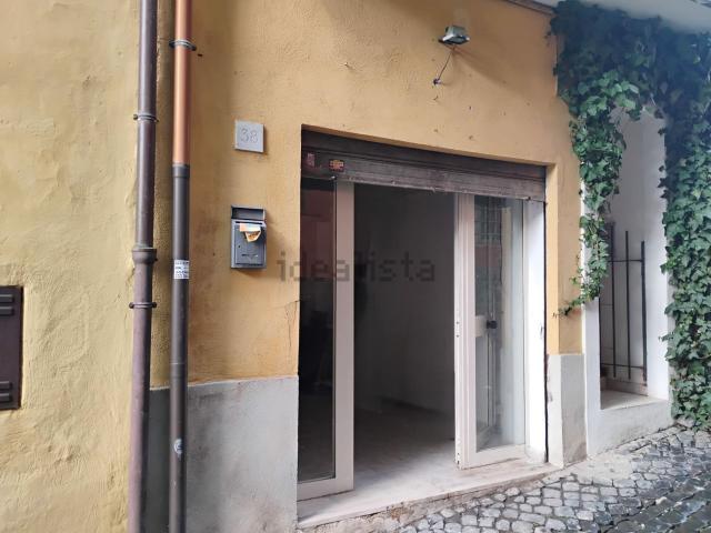 Locale Commerciale in vendita a Roma Capitale, Lazio